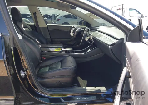 2020 Tesla Model 3 from USA, damaged, VIN 5YJ3E1EB0LF710469